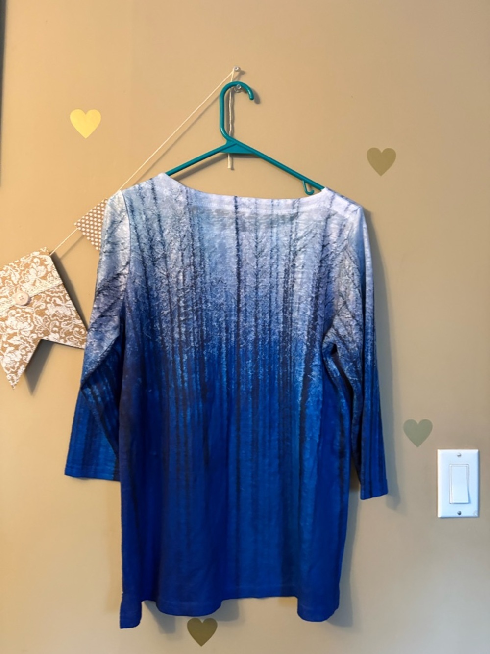 FDJ Ombre Forest Print 3/4 Sleeve Knit Top - Picture 9 of 9